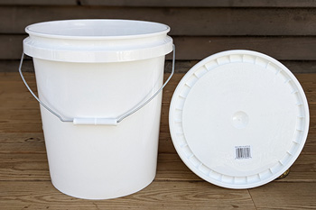 5 Gallon Food Grade Bucket with Snap On Lid